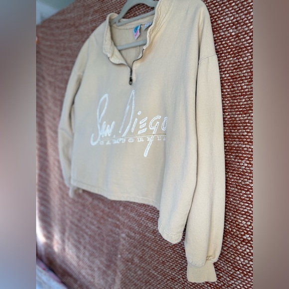 Vintage Beige Women's Half-Zip San Diego Sweatshirt - Picture 4 of 7